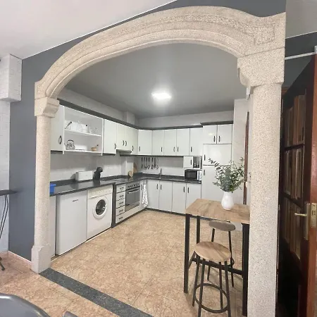 Toxinos Lavacolla בית נופש